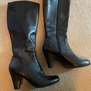 Genuine leather boots